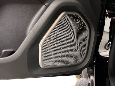 New 2026 GMC Hummer EV 4x4 Crew Cab image 24