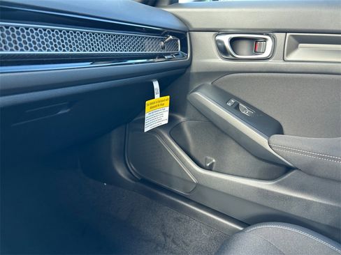 New 2026 Honda Civic Sport image 25