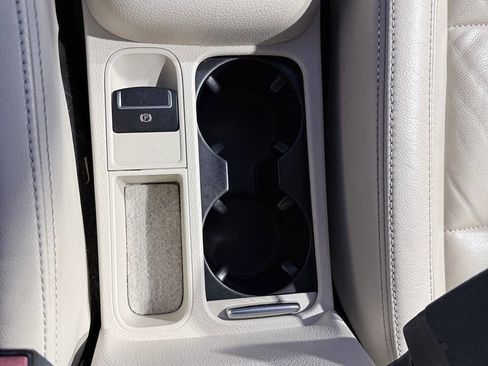 Used 2013 Volkswagen Tiguan SEL FWD image 39