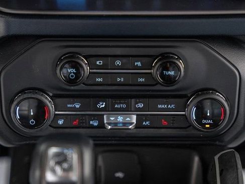 Used 2022 Ford Bronco Outer Banks image 27