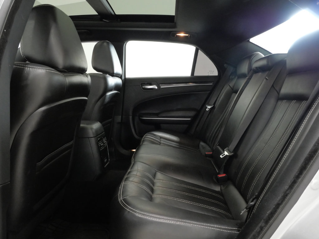 Used 2020 Chrysler 300 S RWD image 23
