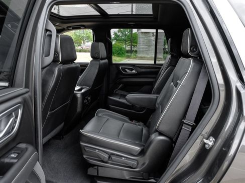 Used 2021 Chevrolet Tahoe Premier w/ Premium Package RWD image 42