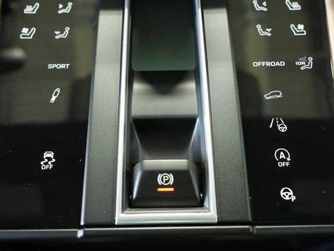 New 2026 Porsche Macan S image 22