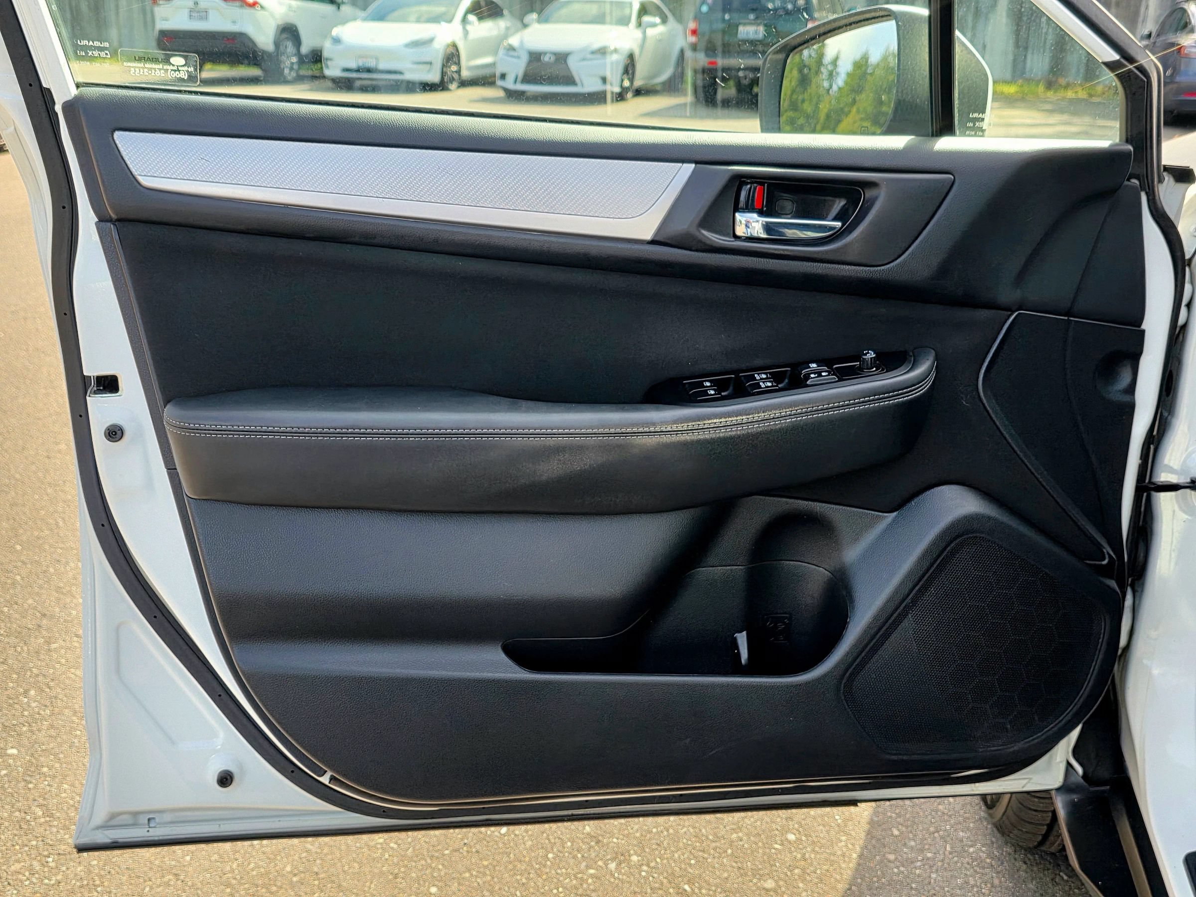 Used 2018 Subaru Outback 2.5i Premium AWD/4WD image 39