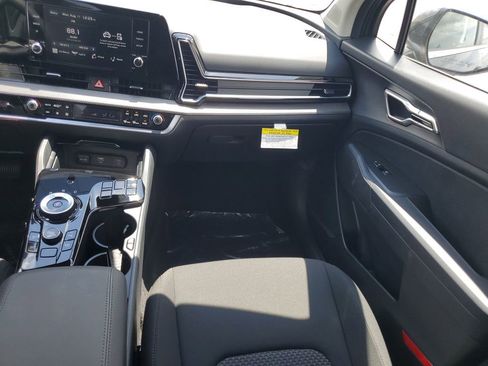 New 2025 Kia Sportage LX image 25