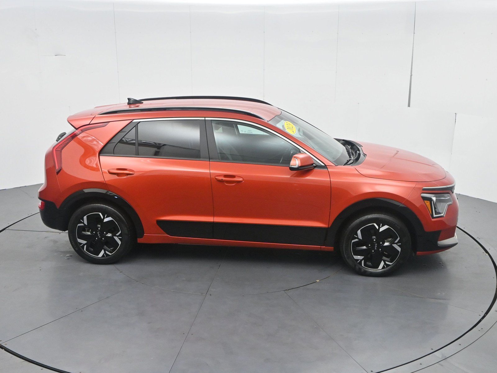Used 2023 Kia Niro Wind FWD image 34