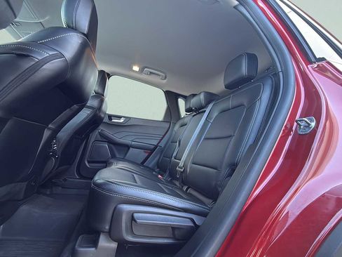 Used 2023 Ford Escape Platinum image 28