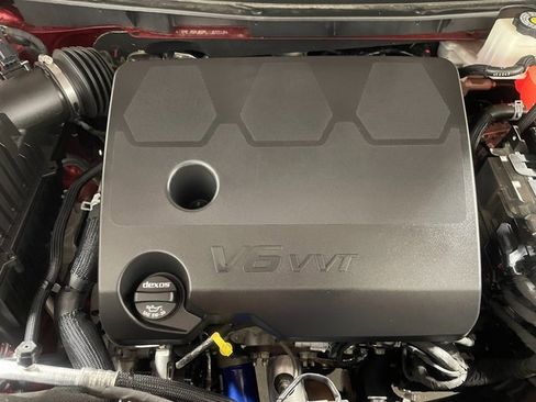 Used 2023 Chevrolet Traverse LT w/ LPO, Floor Liner Package image 23