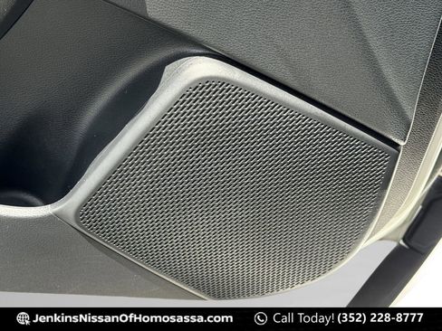 Used 2024 Kia Soul LX w/ Option Group 015 FWD image 27
