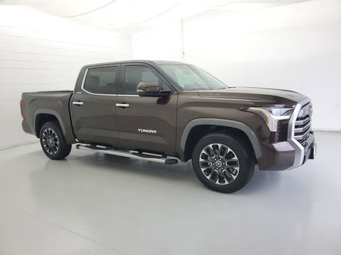 Used 2022 Toyota Tundra Limited RWD image 4
