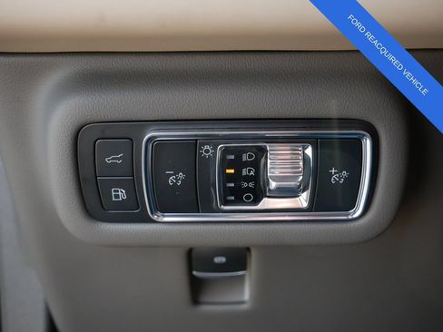 Used 2024 Lincoln Nautilus Reserve w/ Equipment Group 202A AWD/4WD image 18