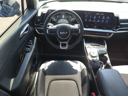 Used 2023 Kia Sportage EX AWD/4WD image 13