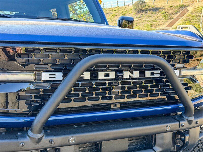 Used 2021 Ford Bronco First Edition AWD/4WD image 11