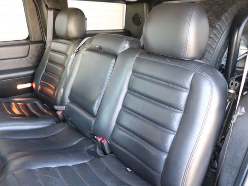 Used 2005 HUMMER H2 w/ Preferred Equipment Group image 54