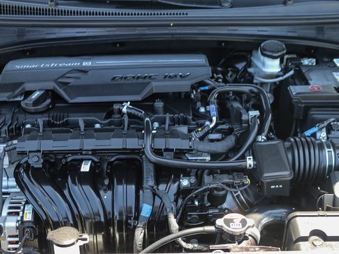 Certified 2026 Hyundai Elantra Sport FWD image 33
