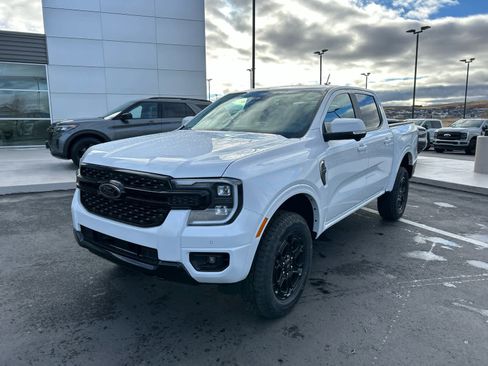New 2025 Ford Ranger Lariat w/ FX4 Off-Road Package image 2