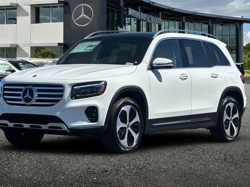 New 2025 Mercedes-Benz GLB 250 4MATIC image 8