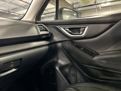Used 2021 Subaru Forester Touring image 19