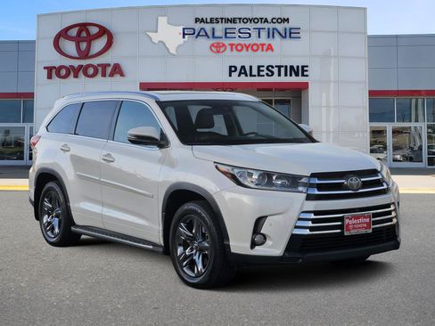 Used 2017 Toyota Highlander Limited Platinum image 1