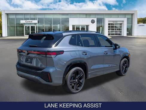New 2026 Volkswagen Tiguan SE R-Line AWD/4WD image 8