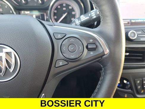 Used 2020 Buick Envision Essence FWD image 19