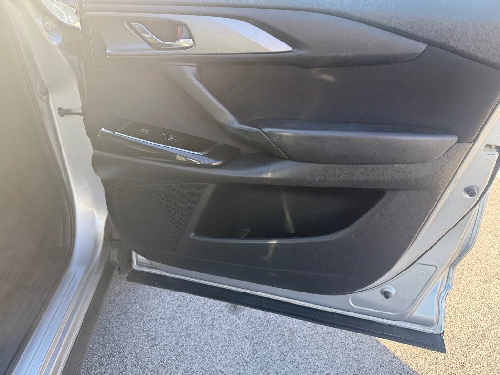 Used 2018 MAZDA CX-9 Sport AWD/4WD image 23