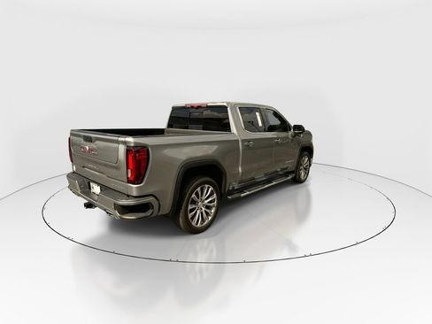 Used 2024 GMC Sierra 1500 Denali w/ Technology Package AWD/4WD image 8