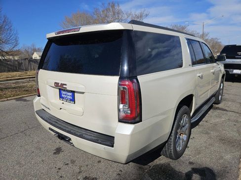 Used 2015 GMC Yukon XL SLT w/ Open Road Package image 6