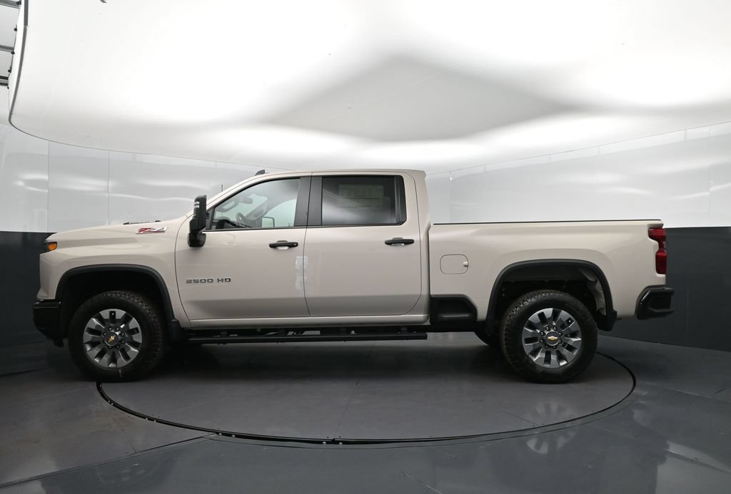 New 2026 Chevrolet Silverado 2500 Custom w/ Custom Value Package AWD/4WD image 4