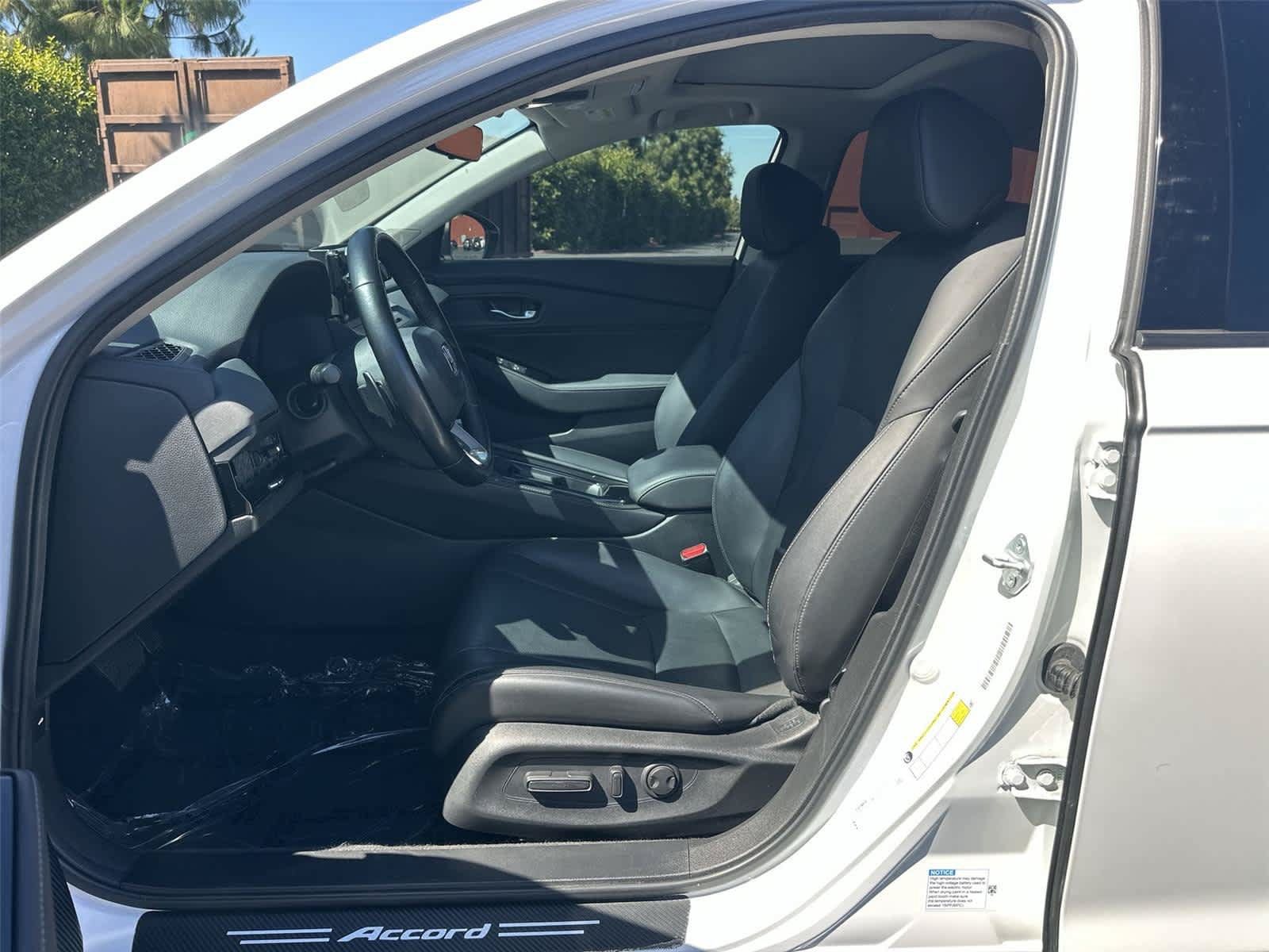 Used 2025 Honda Accord Touring image 12