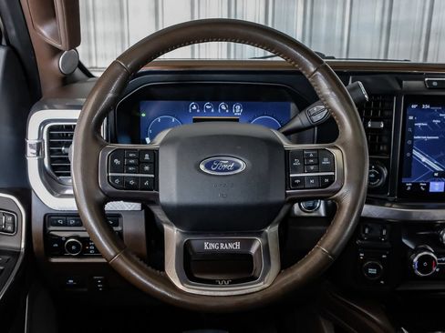 Used 2024 Ford F350 King Ranch w/ FX4 Off-Road Package AWD/4WD image 15