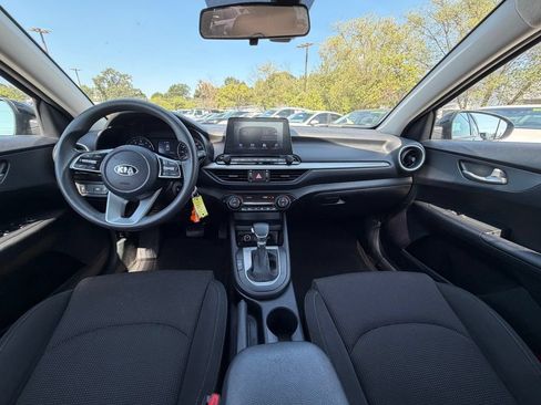 Used 2019 Kia Forte LXS FWD image 28