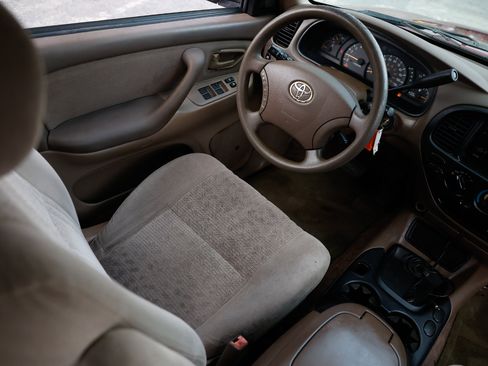 Used 2004 Toyota Tundra Limited image 20