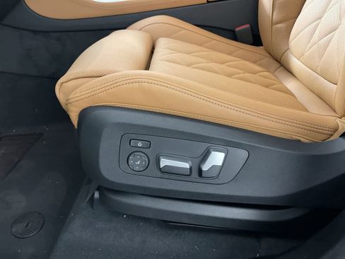 Certified 2023 BMW X5 xDrive40i w/ Premium Package image 10