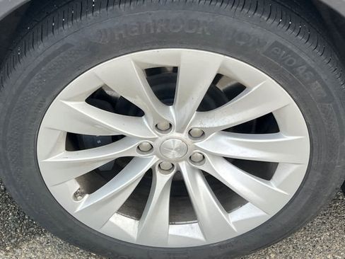 Used 2019 Tesla Model X Long Range image 13