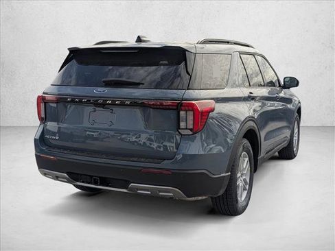 New 2026 Ford Explorer Active w/ Active Comfort Package image 2