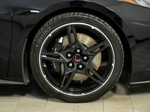 Used 2023 Chevrolet Corvette Stingray Coupe w/ Z51 Performance Package RWD image 30