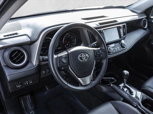 Used 2018 Toyota RAV4 Limited image 10
