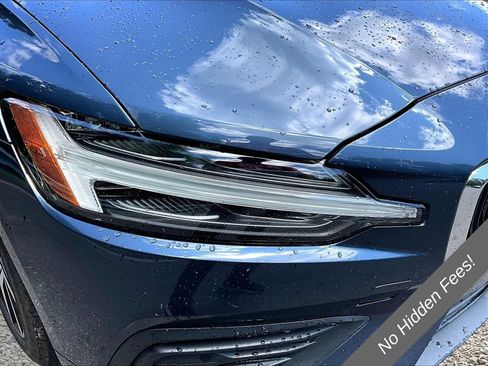 Used 2019 Volvo S60 T5 Momentum w/ Premium Package FWD image 25