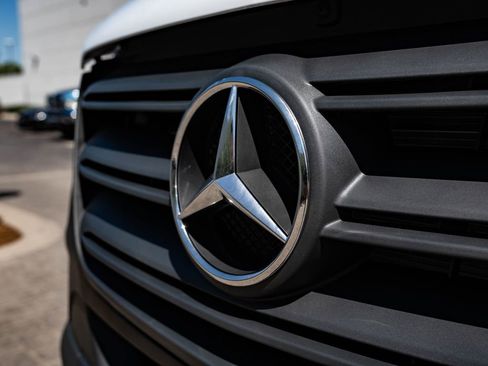 New 2026 Mercedes-Benz Sprinter 2500 image 3