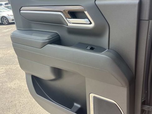 Used 2024 Chevrolet Silverado 1500 RST w/ Convenience Package II AWD/4WD image 18