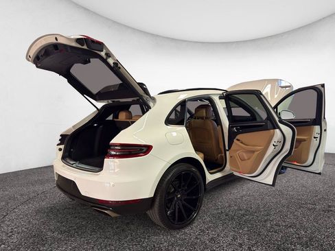 Used 2017 Porsche Macan AWD/4WD image 14