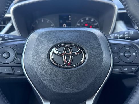 Used 2025 Toyota Corolla SE image 33