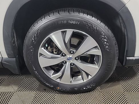 Used 2020 Subaru Ascent Premium w/ Convenience Package image 3