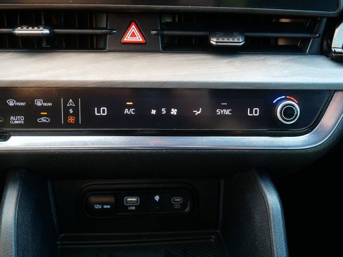 Certified 2024 Kia Sportage X-Line w/ X-Line Premium Package AWD/4WD image 23