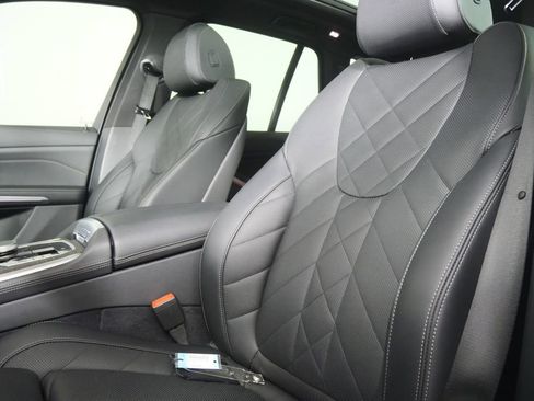 Certified 2025 BMW X5 sDrive40i w/ Premium Package image 11