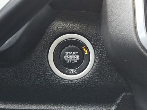 Used 2019 RAM 3500 Big Horn image 20