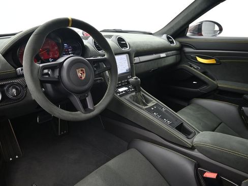 Certified 2025 Porsche 718 Cayman GT4 RS RWD image 4