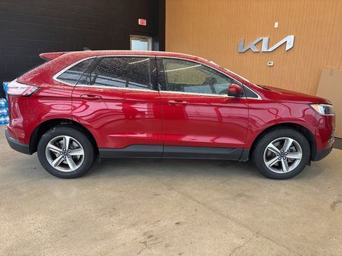 Used 2022 Ford Edge SEL w/ Convenience Package image 16