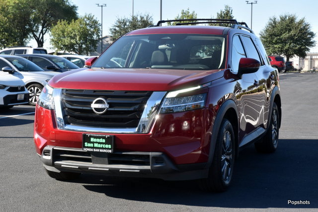 Used 2022 Nissan Pathfinder SV FWD image 1